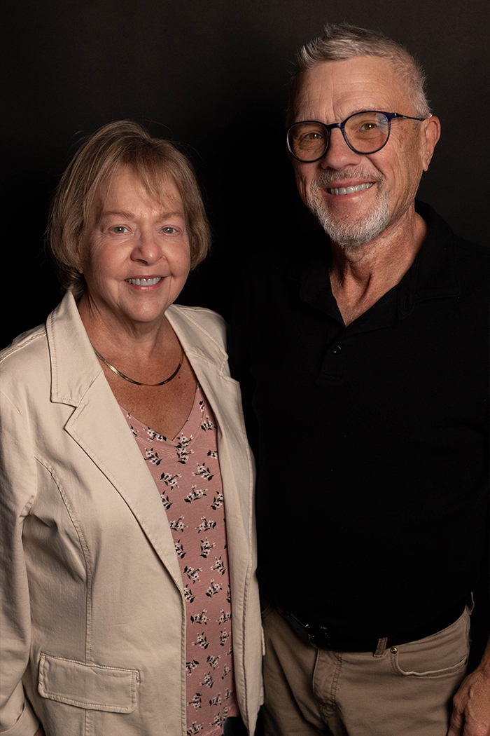 Stephen (Susan) Knoll